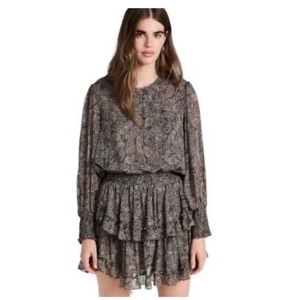 New Misa Los Angeles Paisley Dress Size M
Shear sleeves Silver Threads